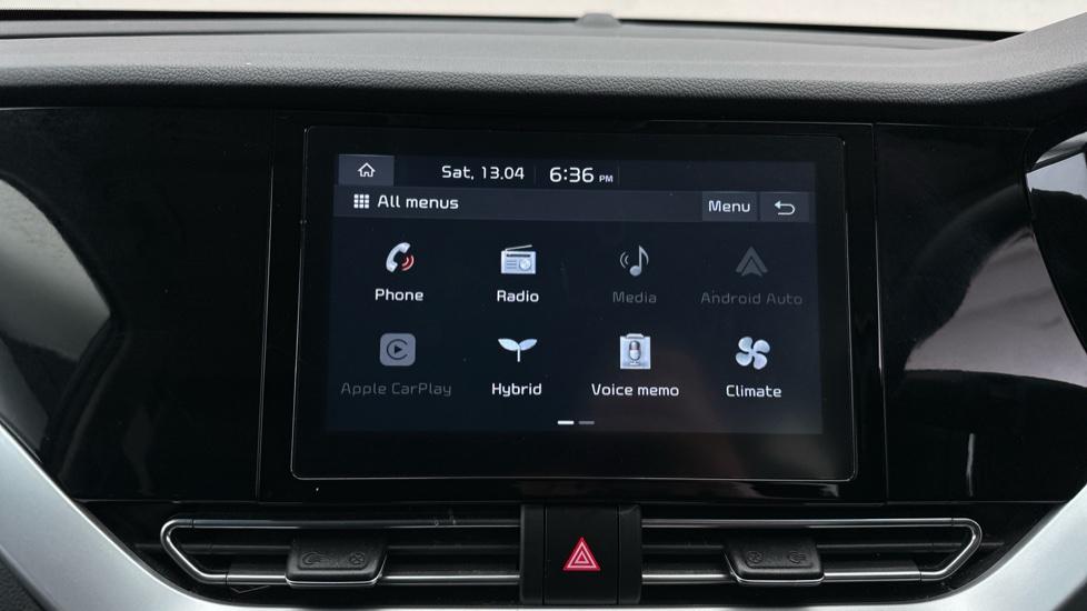 Apple CarPlay/Android Auto 