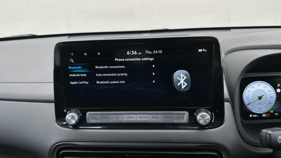 Apple Car Play & Android Auto