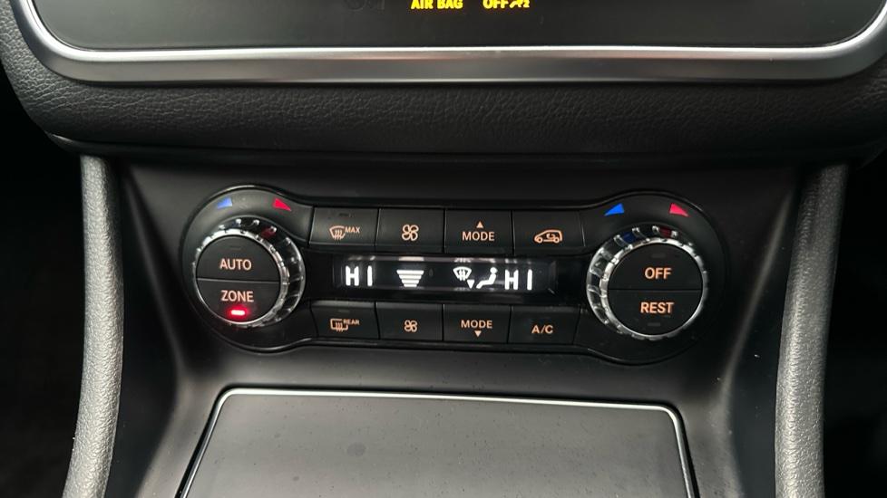 Air Conditioning /Dual Climate Control 