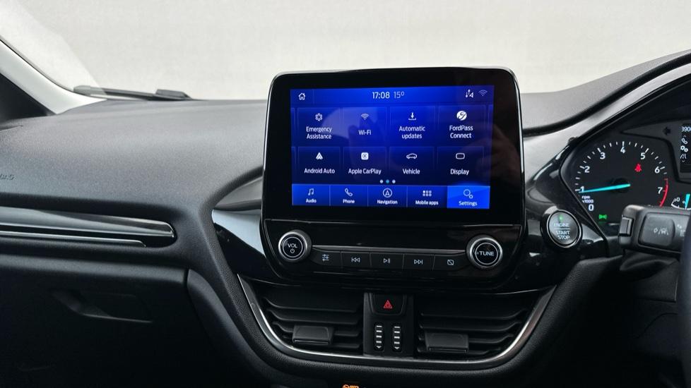 Apple Car Play & Android Auto