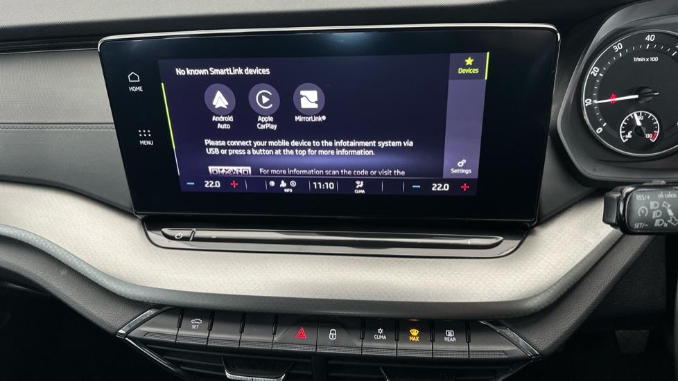 Apple Car Play & Android Auto