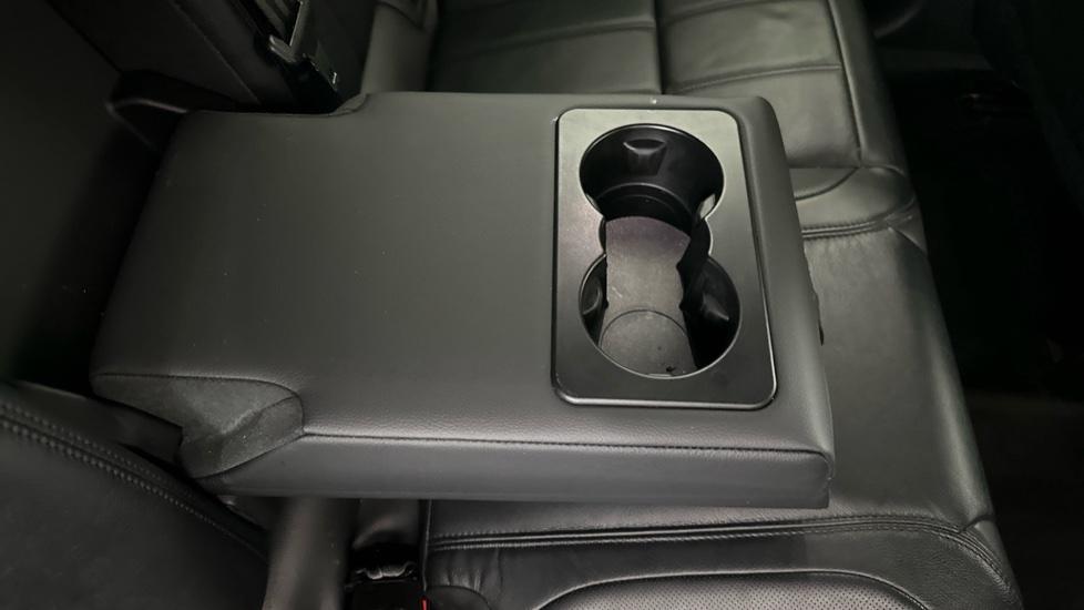 Rear Armrest/ Cup Holder