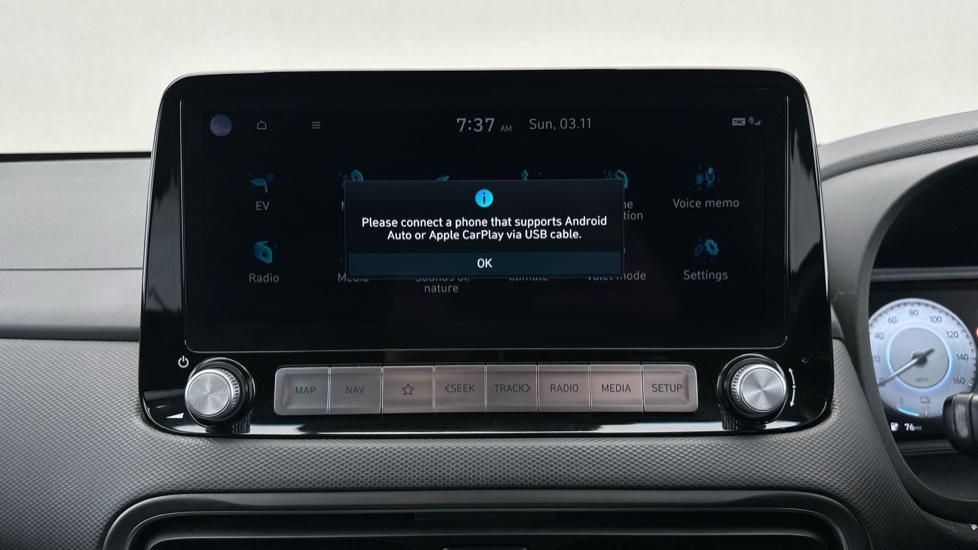 Apple Car Play & Android Auto