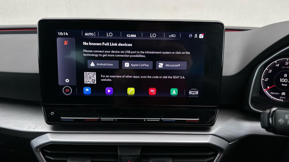 Apple Car Play & Android Auto