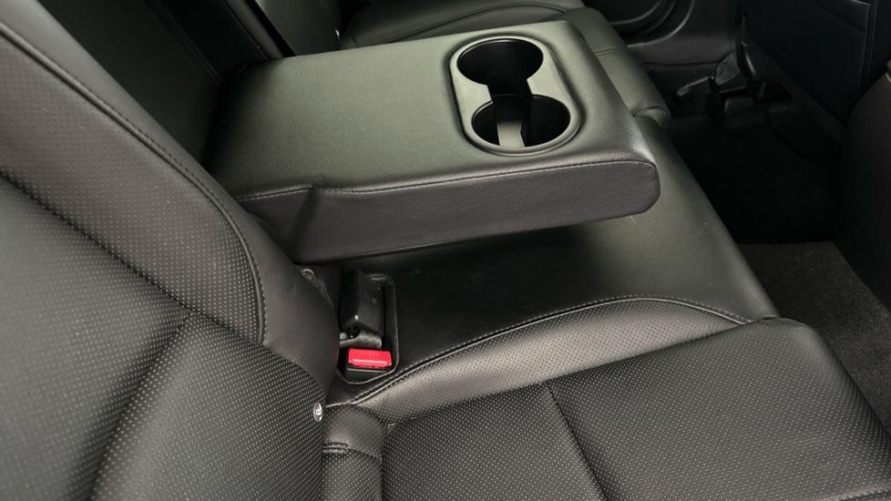 Rear Armrest/ Cup Holder