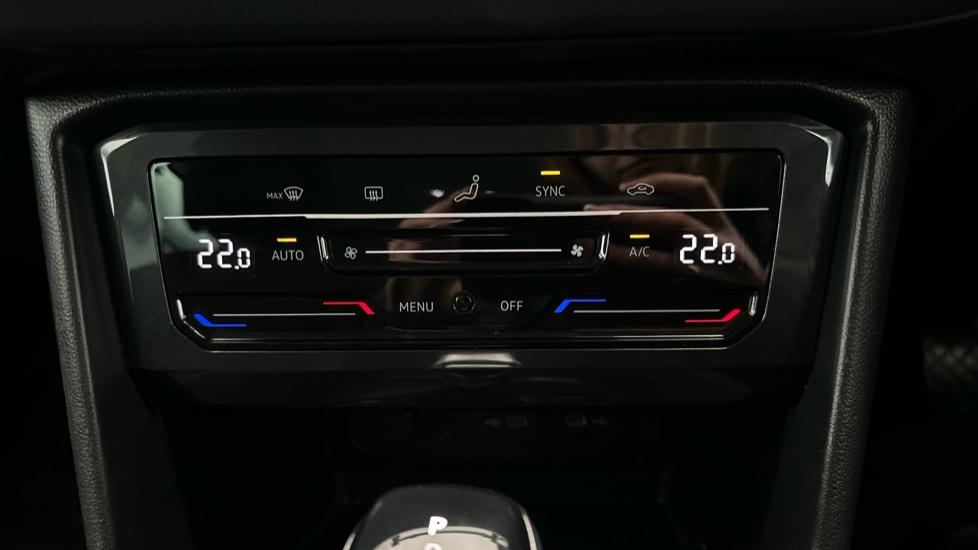 Air Conditioning /Dual Climate Control 