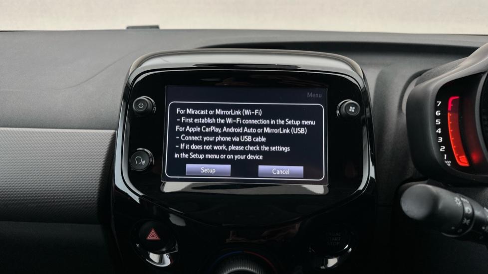 Apple Car Play & Android Auto