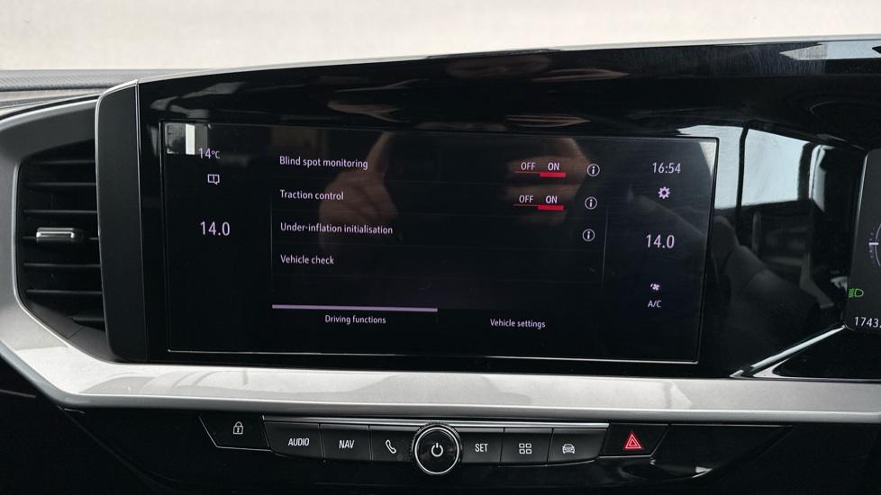 Blind Spot Monitoring System 