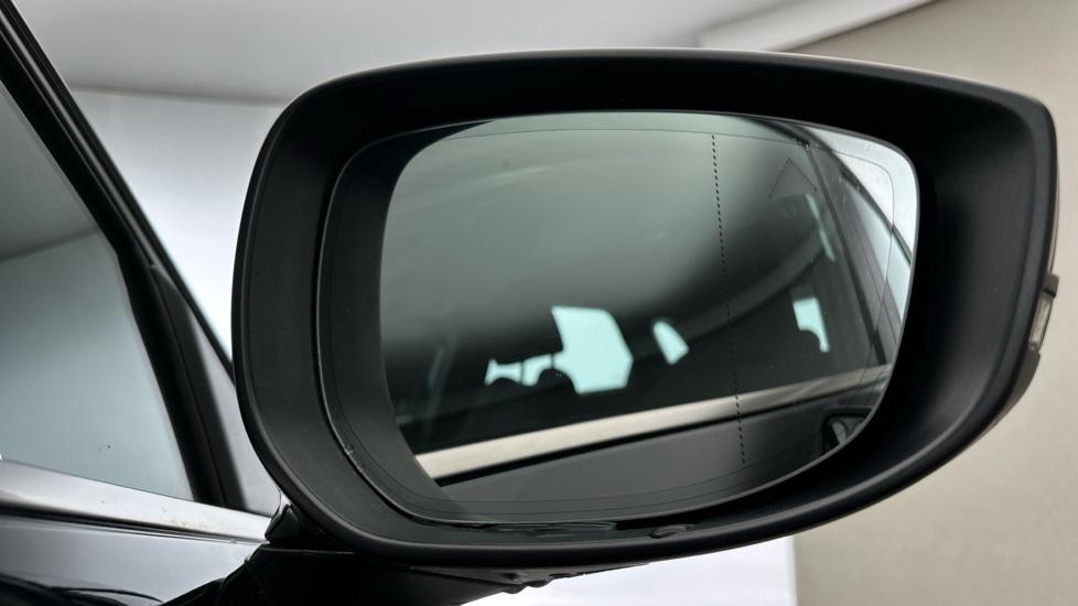 Blind Spot Monitoring System 