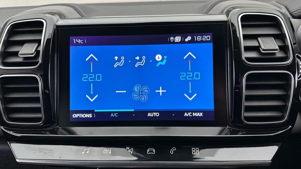 Dual Climate Control  / Air Conditioning 