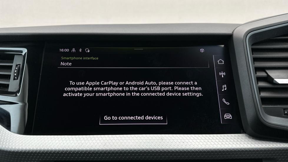 Apple Car Play & Android Auto