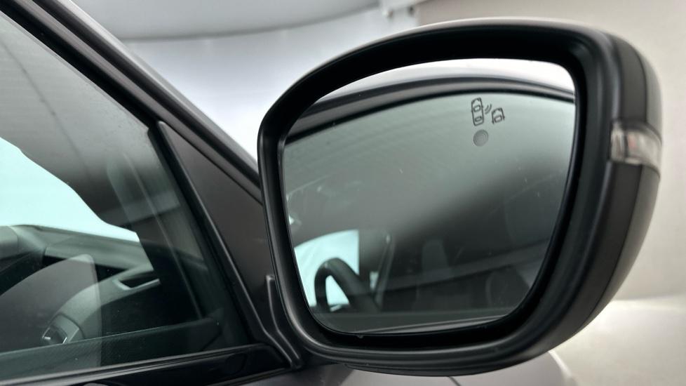 Blind spot monitoring 