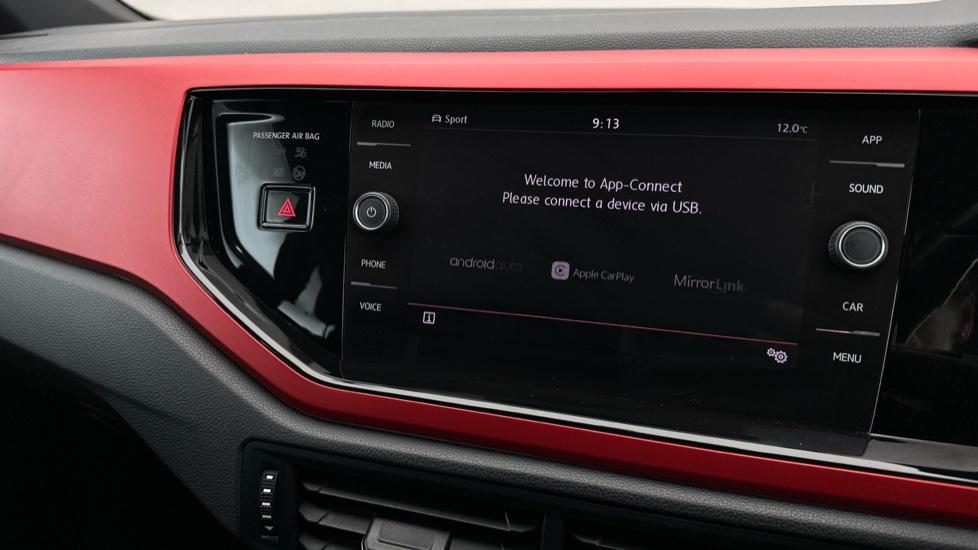 Apple Car Play & Android Auto