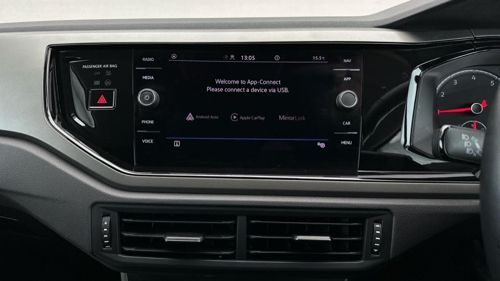 Apple Car Play & Android Auto