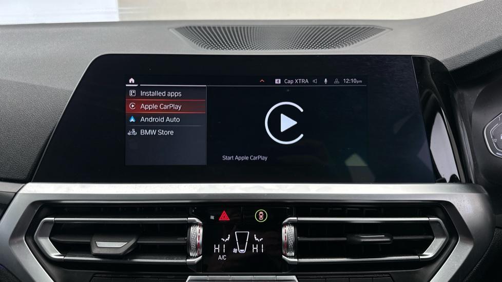 Apple Car Play & Android Auto