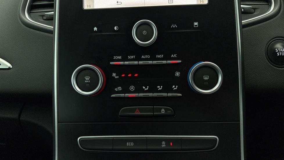 Air Conditioning /Dual Climate Control 