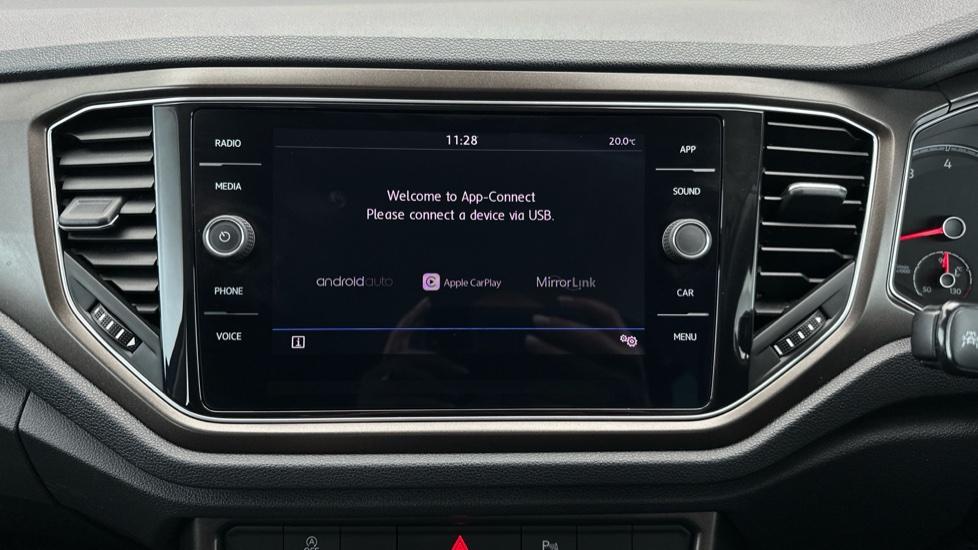 Apple Car Play & Android Auto