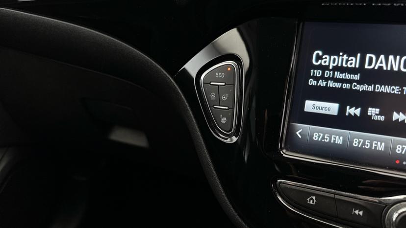 Heated Steering Wheel /Heated Seats 