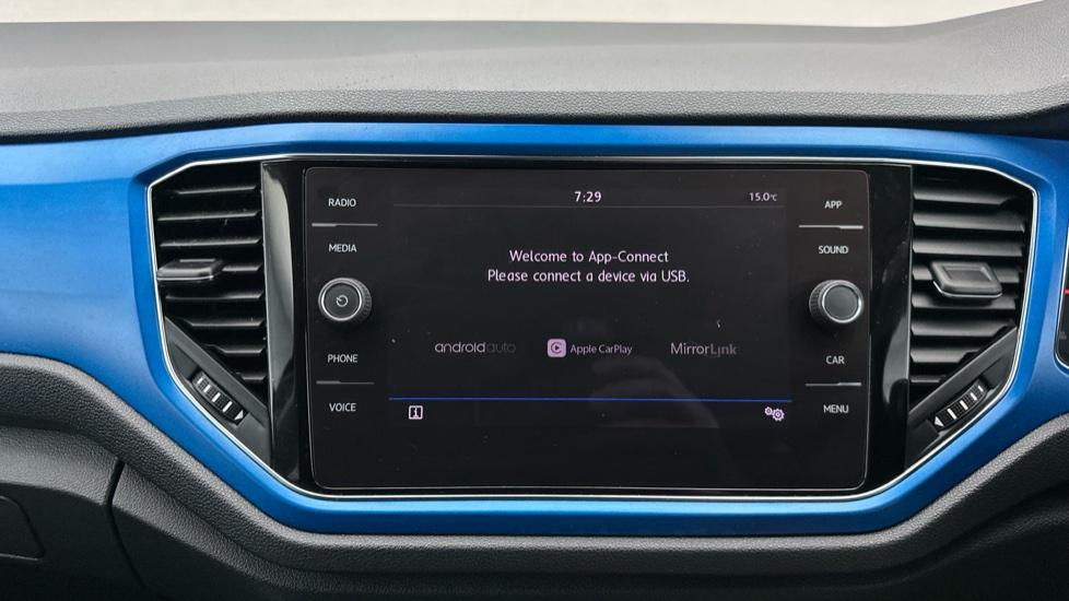 Apple Car Play & Android Auto