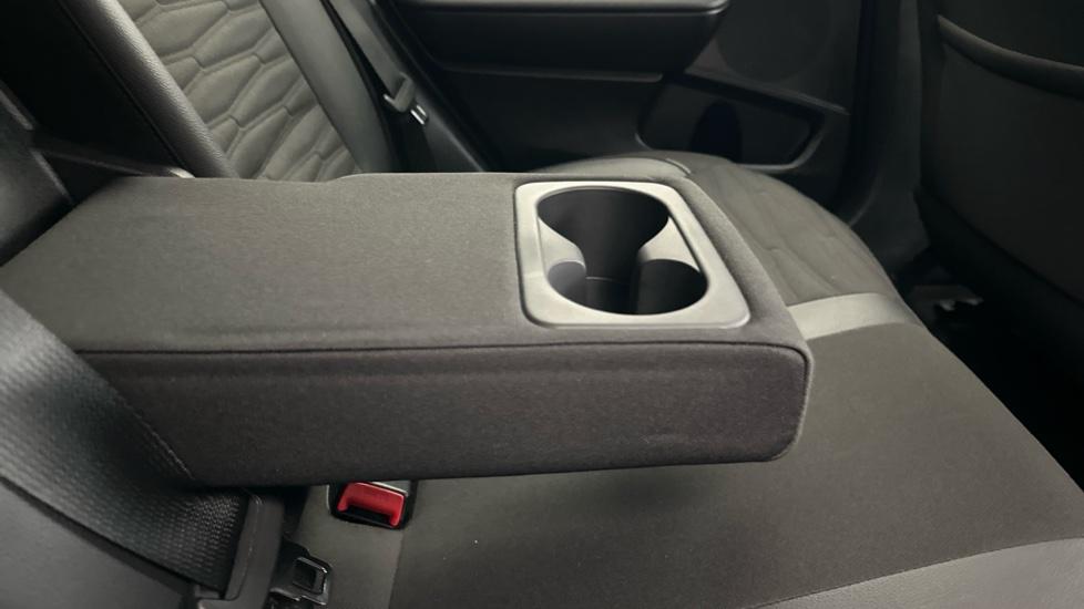 Rear Armrest/ Cup Holder