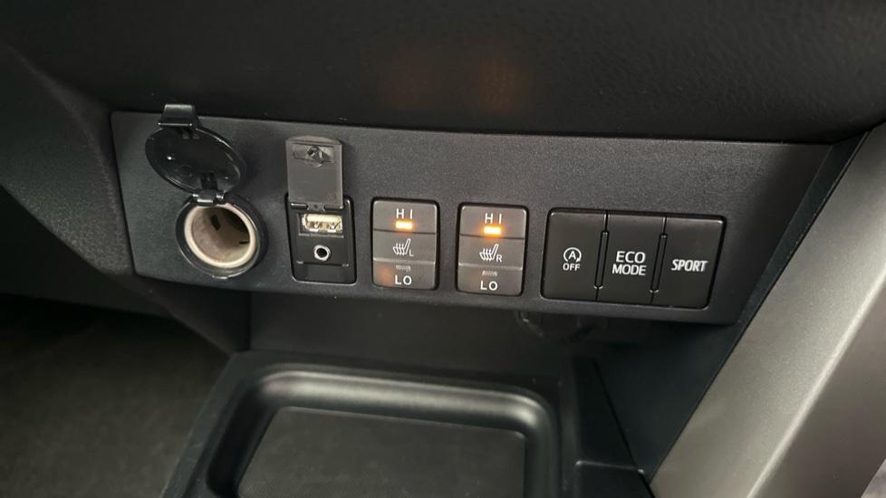 Heated Seats /Auto Stop/Start 