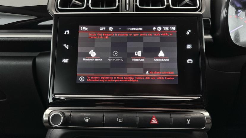 Apple CarPlay/Android Auto /Bluetooth