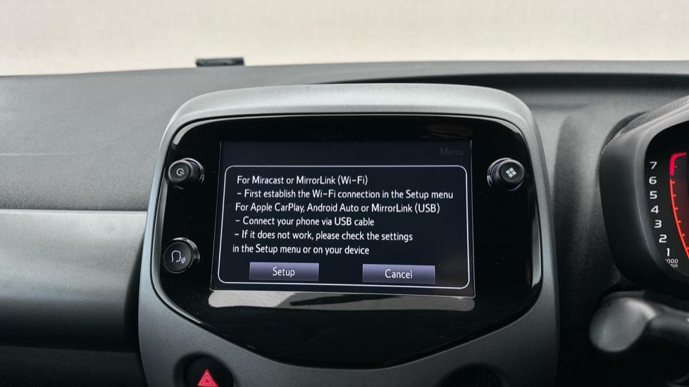 Apple Car Play & Android Auto