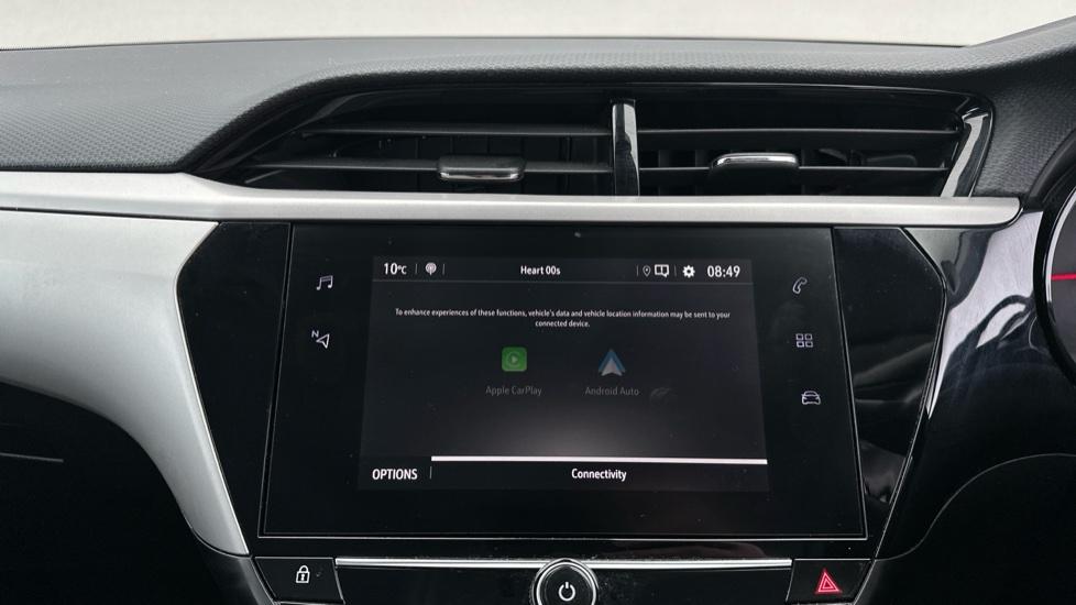 Apple CarPlay/Android Auto 