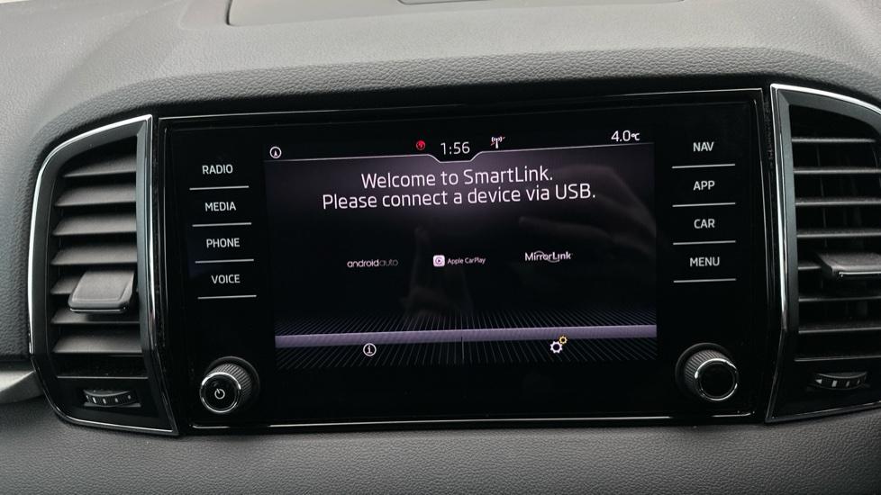 Apple Car Play & Android Auto