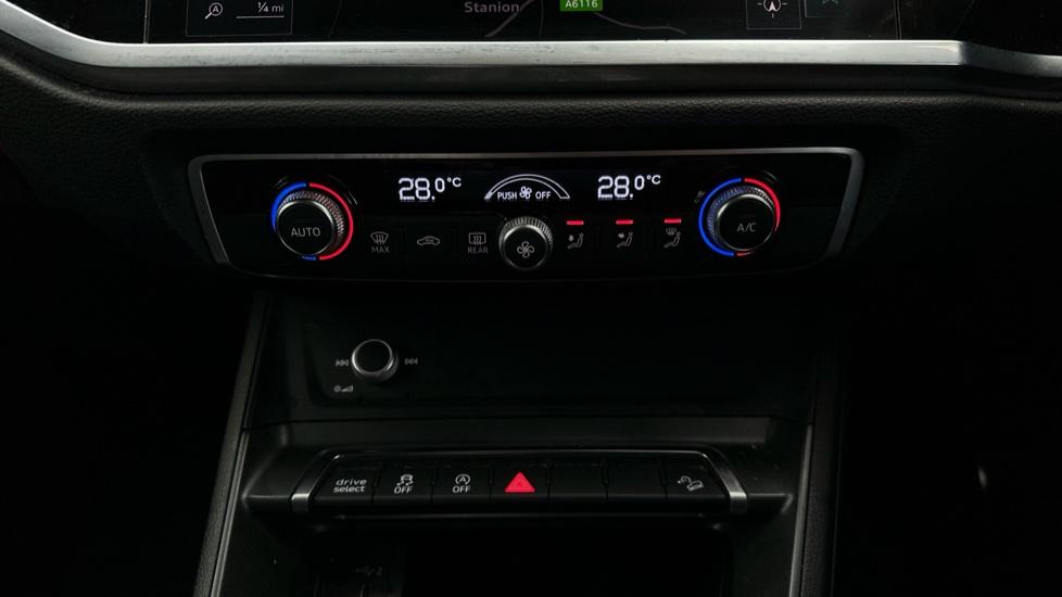 Air Conditioning / Dual Climate Control / Auto Stop/Start 