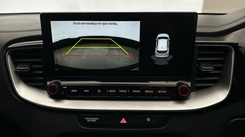 Rear View Camera/Park Pilot 