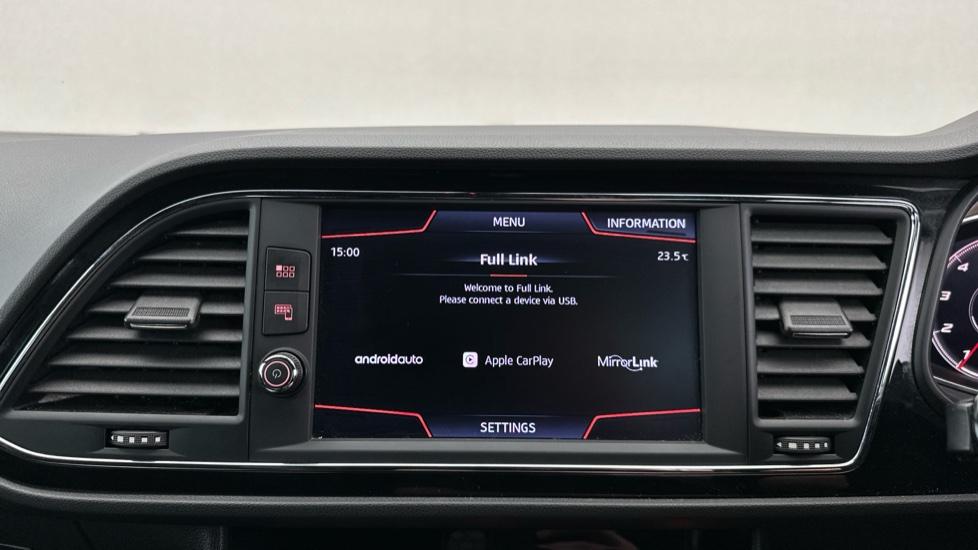 Apple Car Play & Android Auto