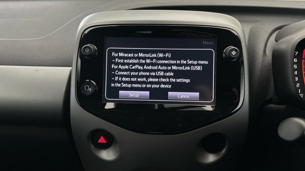 Apple Car Play & Android Auto