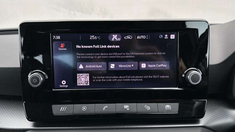 Apple Car Play & Android Auto