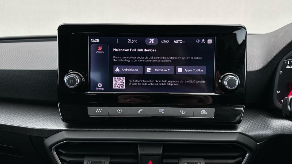 Apple Car Play & Android Auto