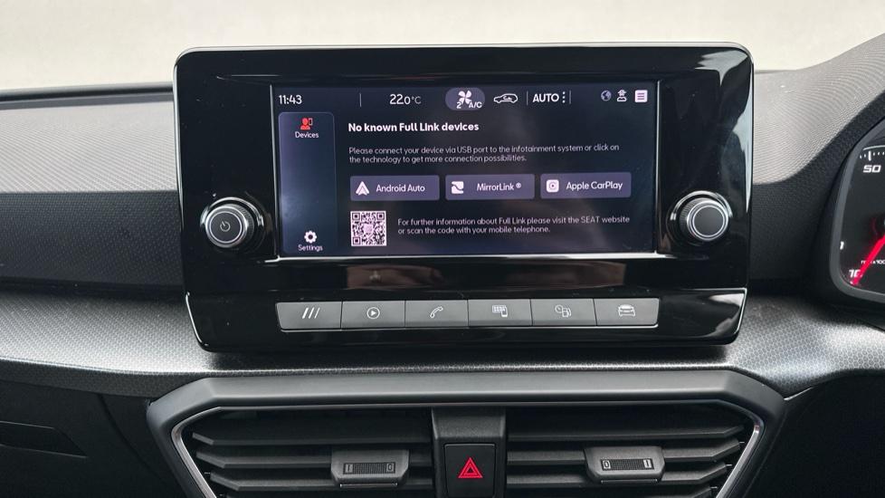 Apple Car Play & Android Auto