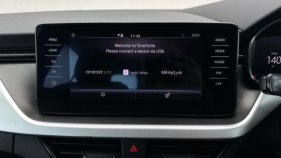 Apple Car Play & Android Auto