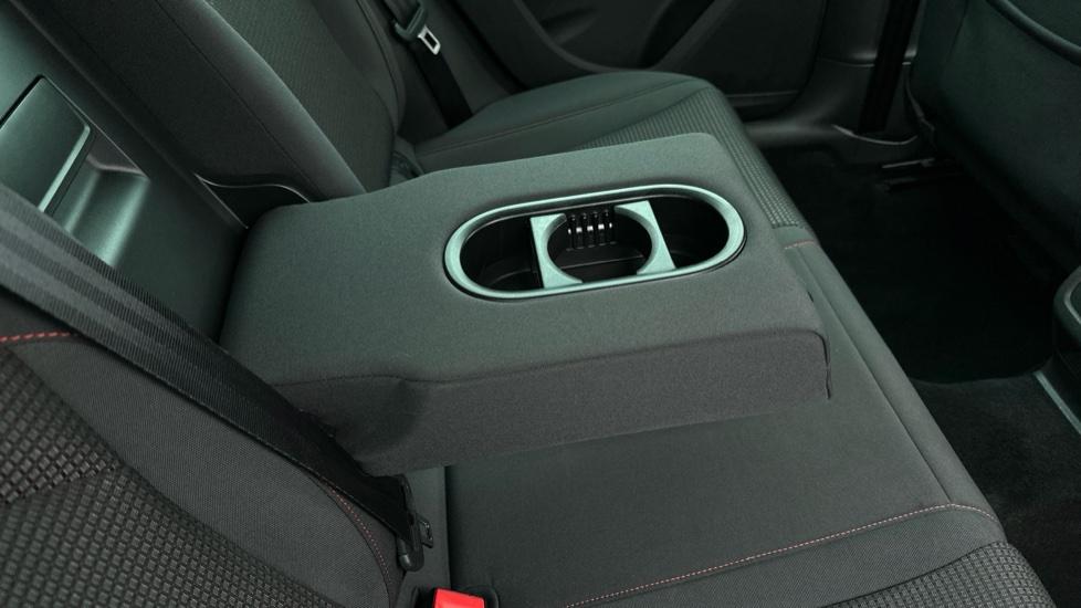 Rear Armrest/ Cup Holder