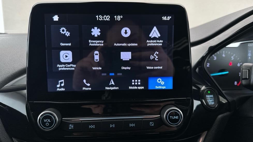 Apple Car Play & Android Auto