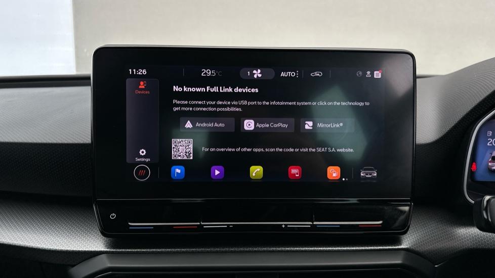 Apple Car Play & Android Auto