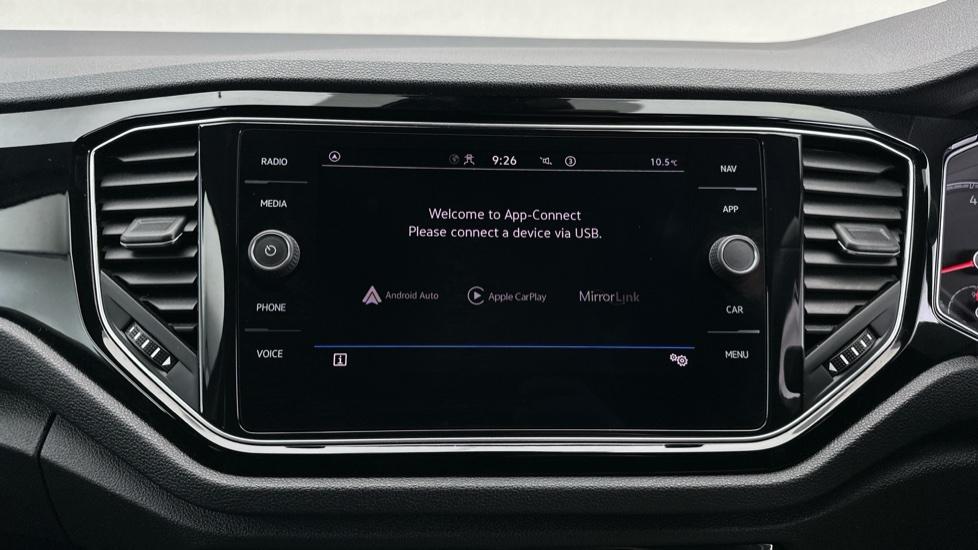 Apple Car Play & Android Auto