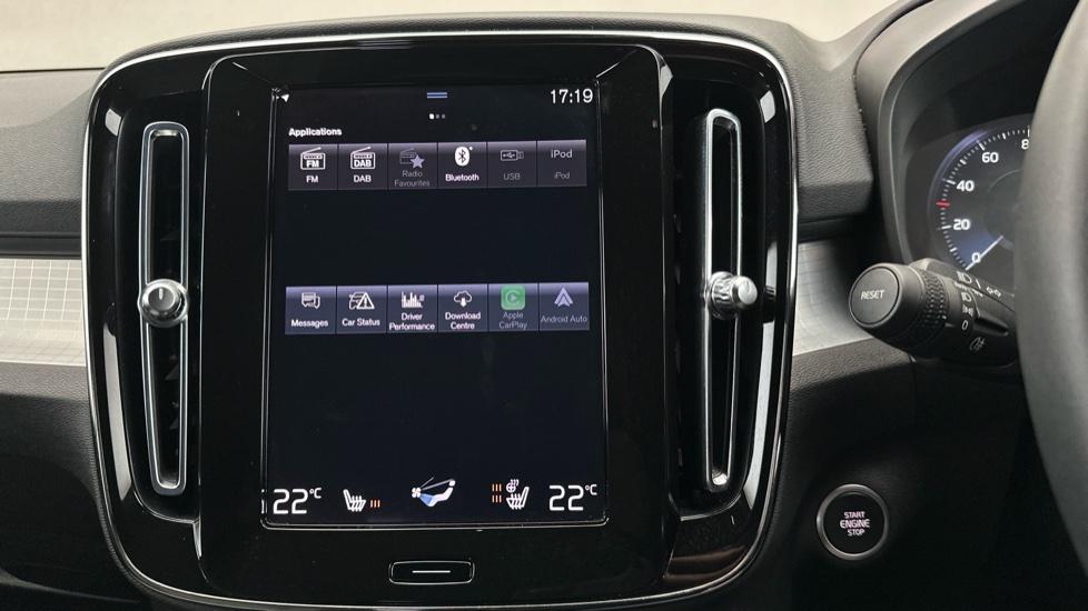 Apple Car Play & Android Auto