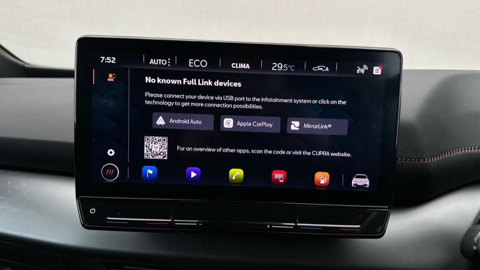 Apple Car Play & Android Auto