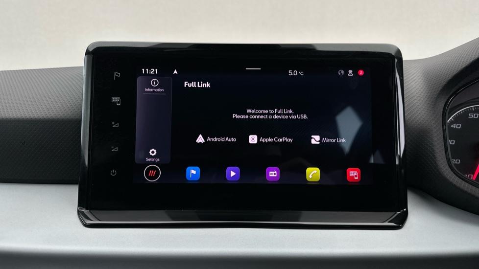 Apple Car Play & Android Auto