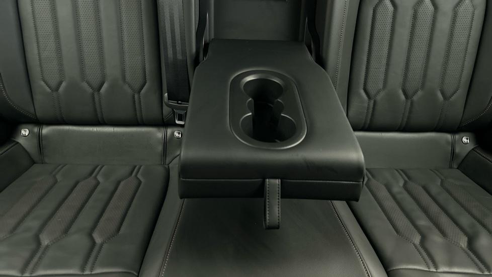 Rear Armrest/ Cup Holder