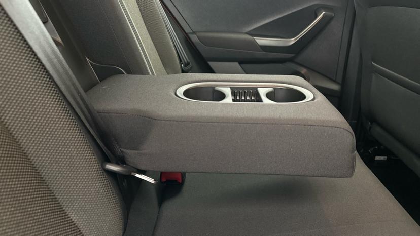 Rear Armrest/ Cup Holder