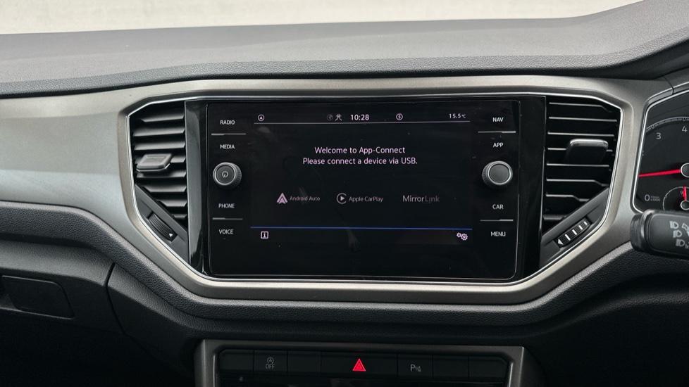 Apple Car Play & Android Auto