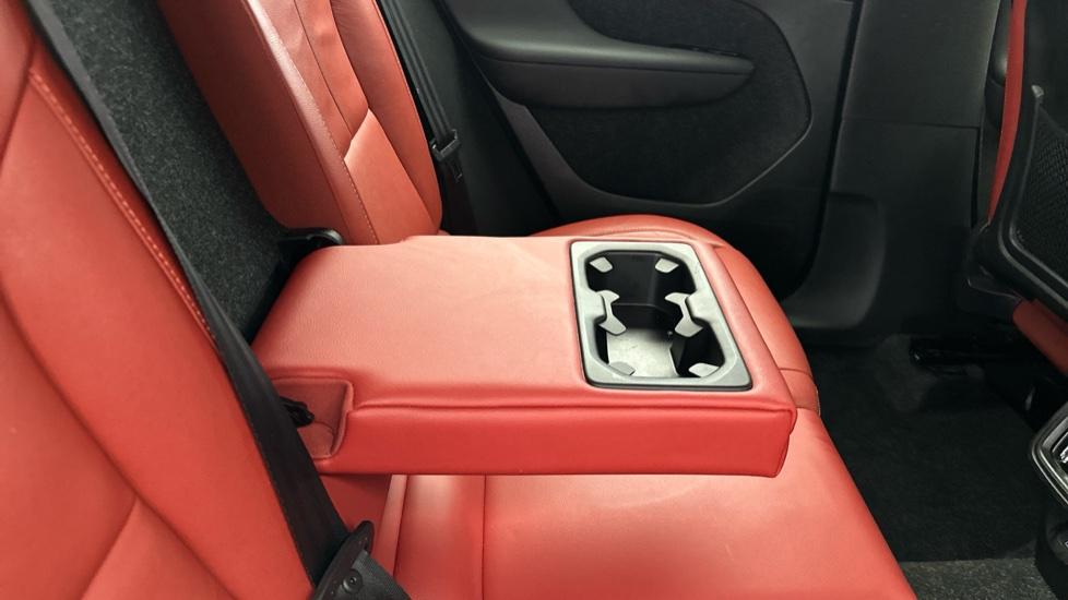 Rear Armrest/ Cup Holder