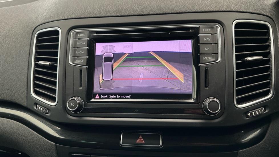 Rear View Camera/Park Pilot 