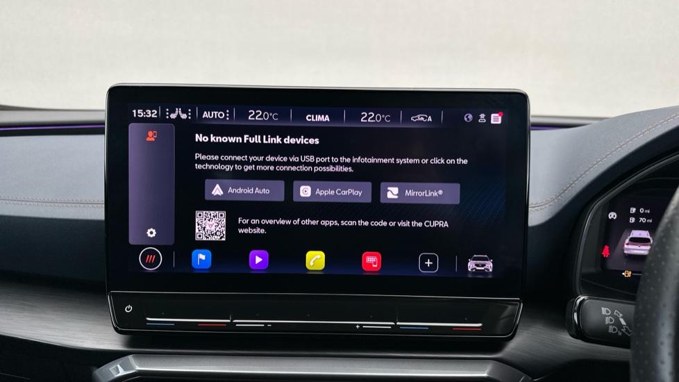 Apple Car Play & Android Auto